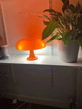 WOW GOODS !! Baby & Child Mushroom Table Lamp Hotel BedRoom Lighting Desk Lamp Bedside Lamps Decoration Lighting Lamp Modern Minimalist Desk Light