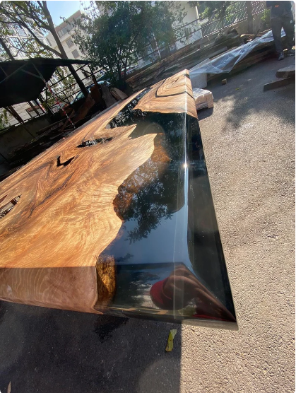 Live-Edge Solid Acacia Dining Table with Powder‑Coated Steel Base